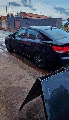 KIA CERATO 1.6 EX3 SEDAN 16V GASOLINA 4P MANUAL